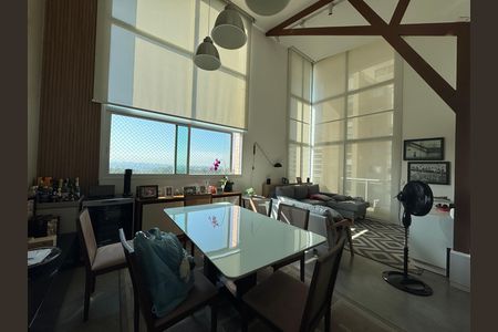 Apartamento à venda com 200m², 3 quartos e 4 vagasSala