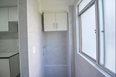 Área de Serviço de apartamento para alugar com 2 quartos, 50m² em Santa Terezinha, São Bernardo do Campo