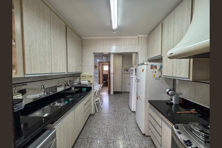 Apartamento à venda com 200m², 4 quartos e 4 vagasFoto 09