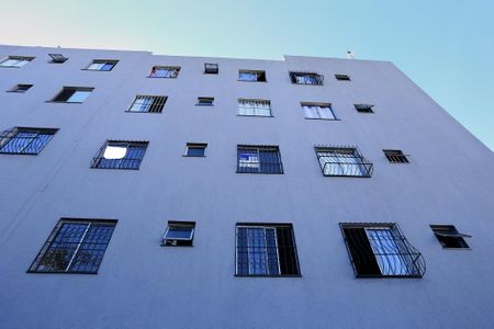 Apartamento para alugar com 45m², 2 quartos e 1 vagaFachada com Plaquinha