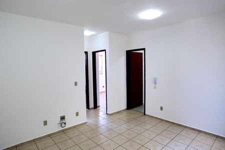 Sala de apartamento para alugar com 2 quartos, 45m² em Horto, Belo Horizonte