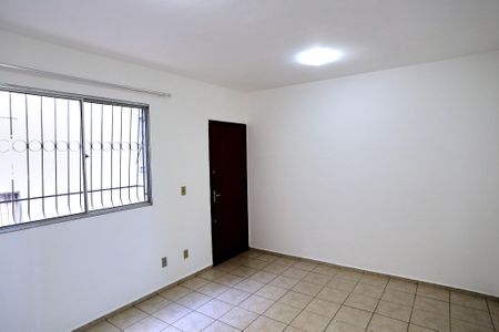 Sala de apartamento para alugar com 2 quartos, 45m² em Horto, Belo Horizonte