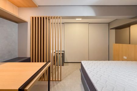 Studio à venda com 26m², 1 quarto e sem vagaPersianas