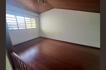 Casa à venda com 3 quartos, 210m² em Vila Madalena, Campinas