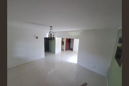 Casa à venda com 3 quartos, 210m² em Vila Madalena, Campinas