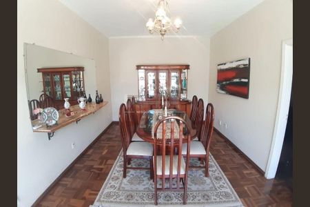 Casa à venda com 4 quartos, 400m² em Vila Rossi e Borchi, Campinas