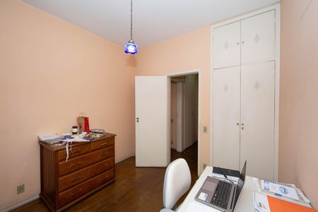 Apartamento à venda com 160m², 4 quartos e 2 vagasQuarto 1