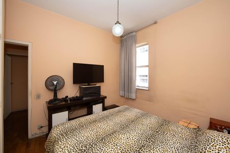 Apartamento à venda com 160m², 4 quartos e 2 vagasQuarto 4
