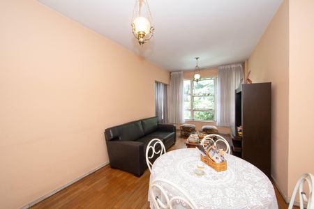Apartamento à venda com 160m², 4 quartos e 2 vagasSala