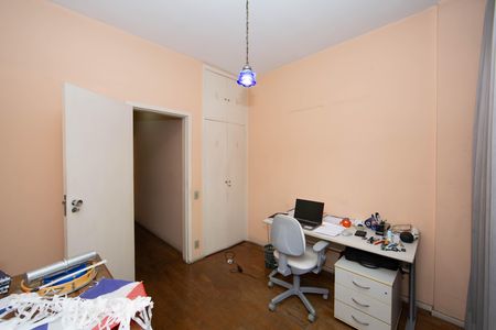 Apartamento à venda com 160m², 4 quartos e 2 vagasQuarto 1