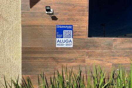 Casa de condomínio para alugar com 160m², 2 quartos e 1 vagaPlaca