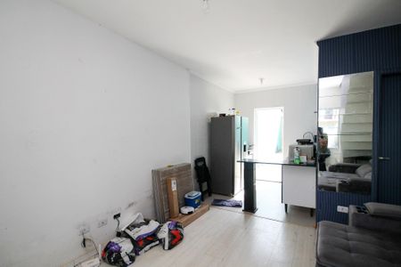 Casa de condomínio para alugar com 160m², 2 quartos e 1 vagaSala