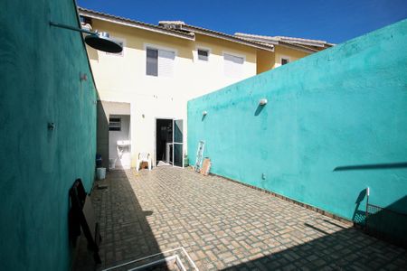 Casa de condomínio para alugar com 160m², 2 quartos e 1 vagaQuintal