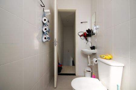 Casa de condomínio para alugar com 160m², 2 quartos e 1 vagaBanheiro Quartos