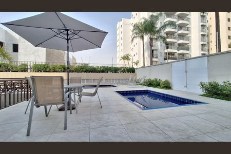 Apartamento à venda com 94m², 2 quartos e 2 vagas Apartamento à venda com 94m², 2 quartos e 2 vagasÁrea comum - Piscina