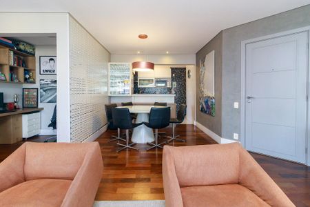 Apartamento para alugar com 95m², 2 quartos e 2 vagas Apartamento para alugar com 95m², 2 quartos e 2 vagasSala