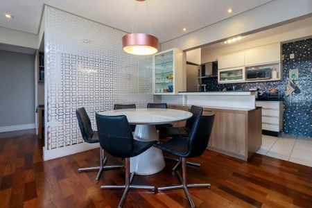 Apartamento para alugar com 95m², 2 quartos e 2 vagas Apartamento para alugar com 95m², 2 quartos e 2 vagasSala