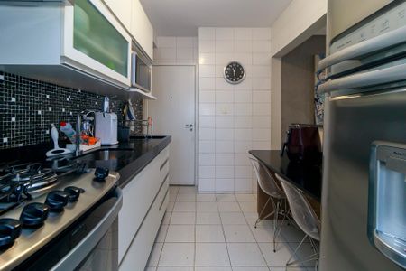 Apartamento para alugar com 95m², 2 quartos e 2 vagas Apartamento para alugar com 95m², 2 quartos e 2 vagasCozinha