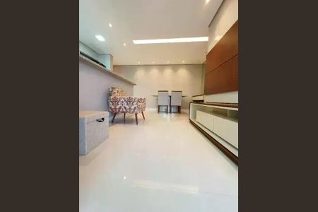 Apartamento à venda com 65m², 2 quartos e 1 vaga