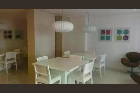 Apartamento à venda com 65m², 2 quartos e 1 vaga