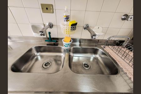 Apartamento para alugar com 76m², 2 quartos e 1 vagaCozinha
