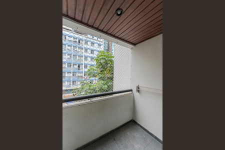 Apartamento para alugar com 35m², 1 quarto e 1 vaga Apartamento para alugar com 35m², 1 quarto e 1 vagaSacada
