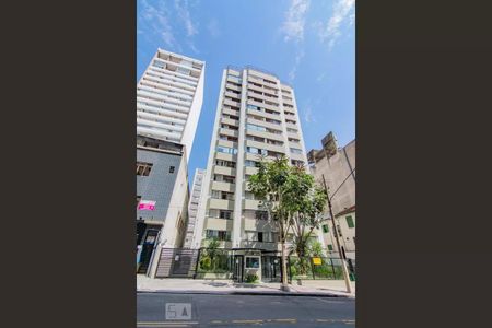 Apartamento para alugar com 35m², 1 quarto e 1 vaga Apartamento para alugar com 35m², 1 quarto e 1 vagaFachada
