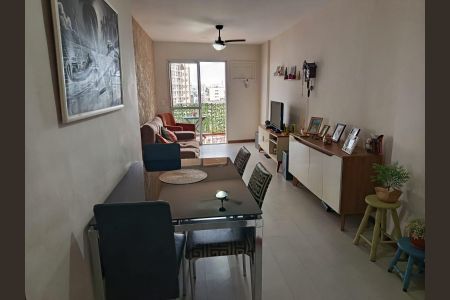 Apartamento à venda com 60m², 2 quartos e 1 vaga Apartamento à venda com 60m², 2 quartos e 1 vagaSala