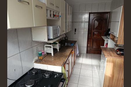 Apartamento à venda com 60m², 2 quartos e 1 vaga Apartamento à venda com 60m², 2 quartos e 1 vagaCozinha