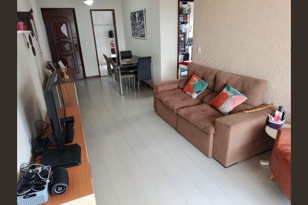 Apartamento à venda com 60m², 2 quartos e 1 vaga Apartamento à venda com 60m², 2 quartos e 1 vagaSala