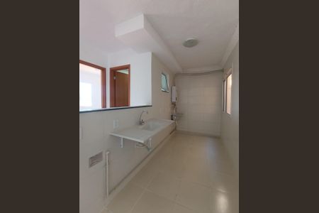 Apartamento para alugar com 46m², 2 quartos e 1 vaga Apartamento para alugar com 46m², 2 quartos e 1 vagaCozinha e Área de Serviço