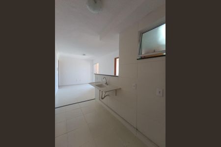 Apartamento para alugar com 46m², 2 quartos e 1 vaga Apartamento para alugar com 46m², 2 quartos e 1 vagaCozinha e Área de Serviço