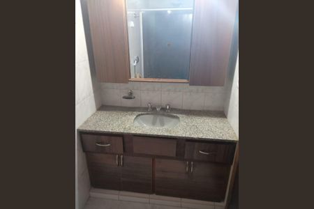 Casa à venda com 134m², 3 quartos e 2 vagasBanheiro