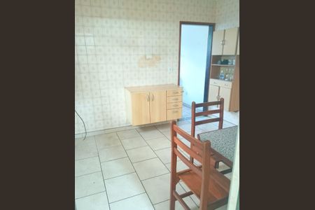 Casa à venda com 134m², 3 quartos e 2 vagasCozinha