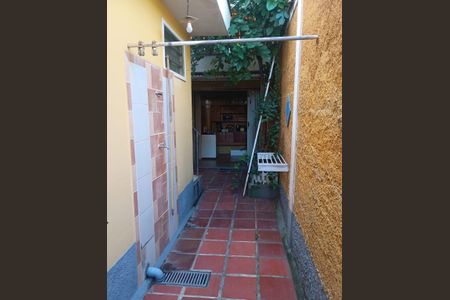Casa à venda com 134m², 3 quartos e 2 vagasÁrea externa