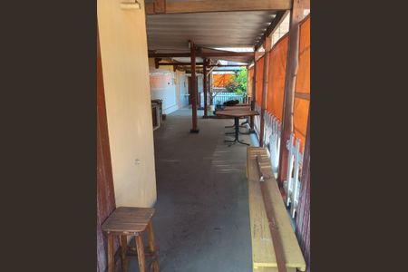 Casa à venda com 134m², 3 quartos e 2 vagasÁrea externa