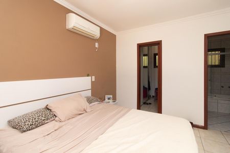 Casa à venda com 700m², 3 quartos e 8 vagasQuarto 1