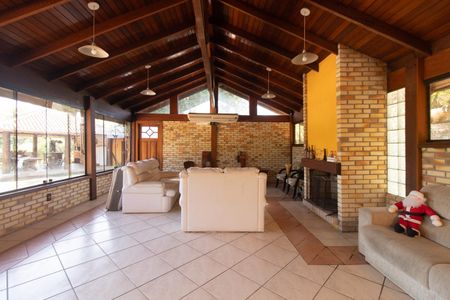 Casa à venda com 700m², 3 quartos e 8 vagasÁrea externa