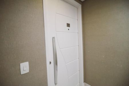 Apartamento à venda com 138m², 4 quartos e 3 vagas Apartamento à venda com 138m², 4 quartos e 3 vagasEntrada