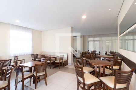 Apartamento à venda com 138m², 4 quartos e 3 vagas Apartamento à venda com 138m², 4 quartos e 3 vagasÁrea comum - Salão de festas