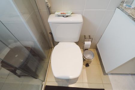 Apartamento à venda com 138m², 4 quartos e 3 vagas Apartamento à venda com 138m², 4 quartos e 3 vagasBanheiro da Suíte 2