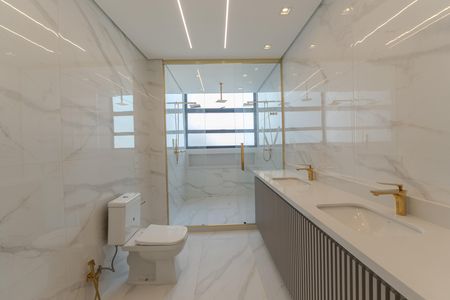 Apartamento à venda com 146m², 3 quartos e sem vaga Apartamento à venda com 146m², 3 quartos e sem vagaBanheiro da Suíte 1