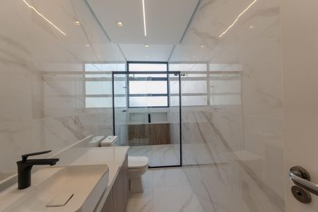 Apartamento à venda com 146m², 3 quartos e sem vaga Apartamento à venda com 146m², 3 quartos e sem vagaBanheiro
