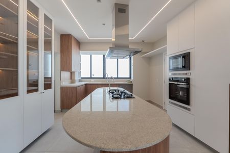 Apartamento à venda com 146m², 3 quartos e sem vaga Apartamento à venda com 146m², 3 quartos e sem vagaCozinha