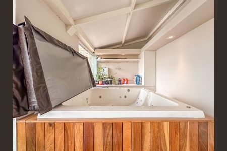 Apartamento à venda com 146m², 2 quartos e 3 vagas