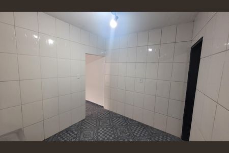 Cozinha de apartamento para alugar com 1 quarto, 60m² em Vila Bancaria, São Paulo