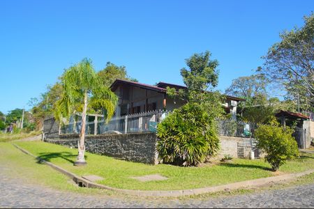 Casa à venda com 85m², 2 quartos e sem vagaÁrea externa
