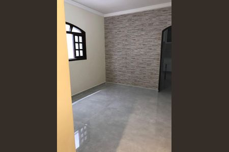 Casa à venda com 3 quartos, 180m² em Jardim Las Vegas, Santo André