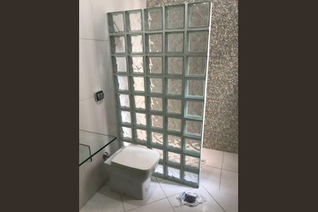 Casa à venda com 180m², 3 quartos e 2 vagas