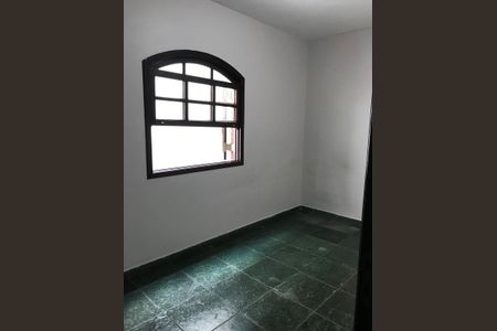 Casa à venda com 3 quartos, 180m² em Jardim Las Vegas, Santo André